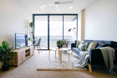KOZYGURU BRISBANE CITY HIGHRISE 1BED APT SPIRE QBN550-2501 - Holiday Adelaide 0