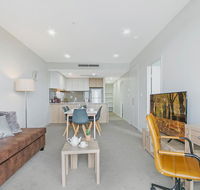 KOZYGURU PARRAMATTA CBD LUXURY 2 BED APT  FREE PARKING NPA011 - Holiday Adelaide