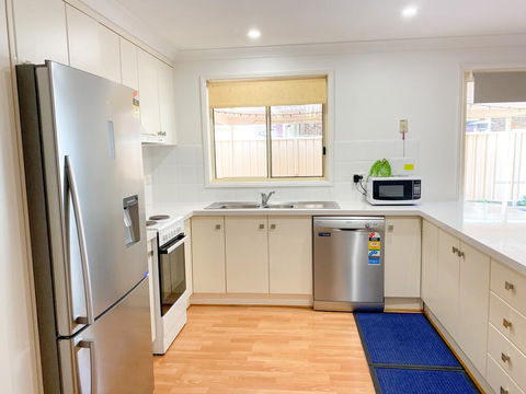 Lakelandia - Holiday Adelaide 1