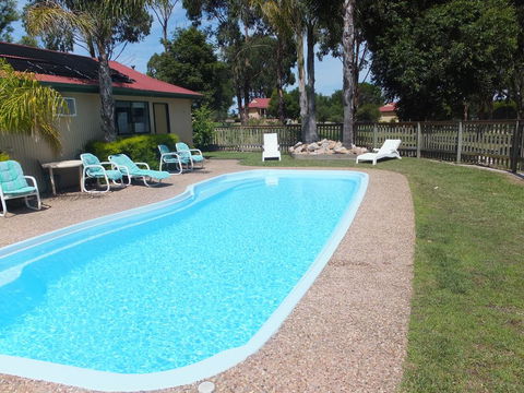 Lakes Entrance Country Cottages - Holiday Adelaide 0