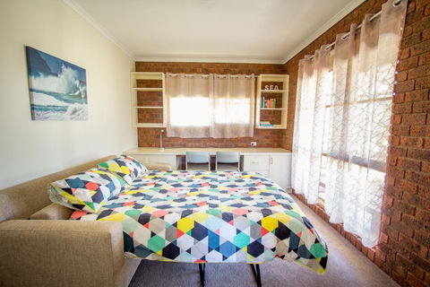 Lakeview - Holiday Adelaide 1