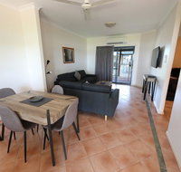Lakeview Apartments - Holiday Adelaide