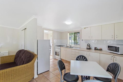 Landsborough Pines Caravan Park - Holiday Adelaide 1
