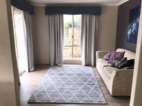 Large Family Home - Holiday Adelaide 2