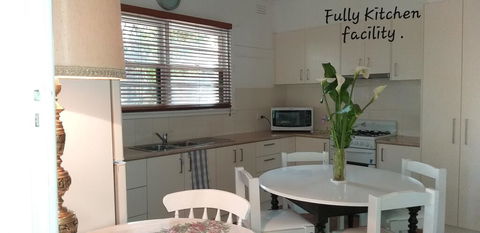 Large Groups Peaceful Happy Home - Holiday Adelaide 1