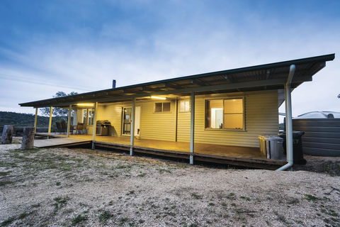 Lavender Vale Cottages - Holiday Adelaide 2