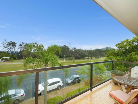 Lawson Beachfront - Holiday Adelaide 1