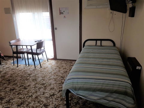 Leigh Creek Outback Resort - Holiday Adelaide 2
