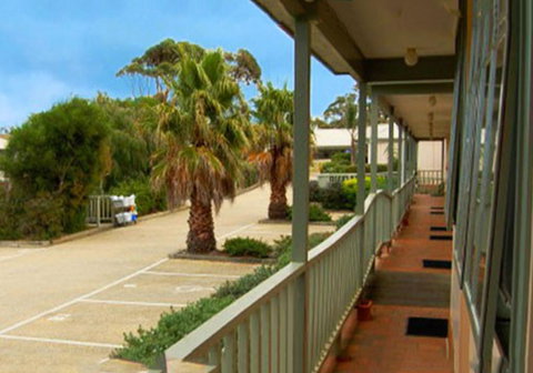 Lightkeepers Inn Motel - Holiday Adelaide 3