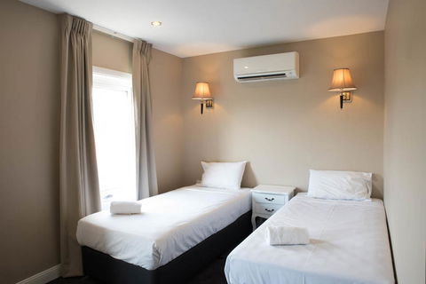 Lily Sands Inn - Holiday Adelaide 0