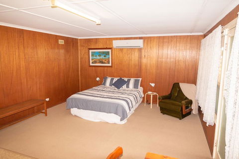 Limestone Cottage - Holiday Adelaide 1