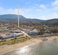 Luxurious Apartment A Stones Throw From The Beach - Holiday Adelaide