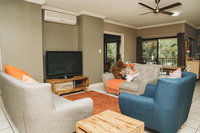 Luxury 3 BDR apartment near beautiful Esplanade