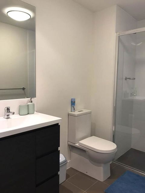 Luxury Apt With 2BR Plus 2Bath - Holiday Adelaide 3