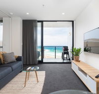 Luxury Beachfront Apartment In Newcastle - Holiday Adelaide