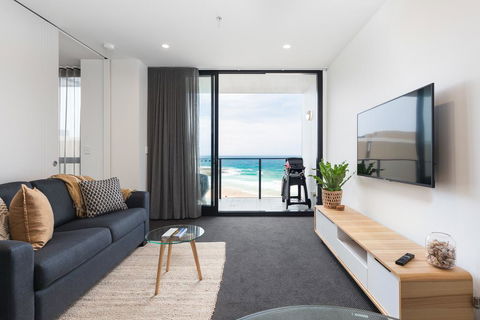 Luxury Beachfront Apartment In Newcastle - Holiday Adelaide 0