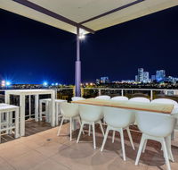 Luxury Darwin City Lights Jacuzzi Central Location Large House New Furnishings - Holiday Adelaide