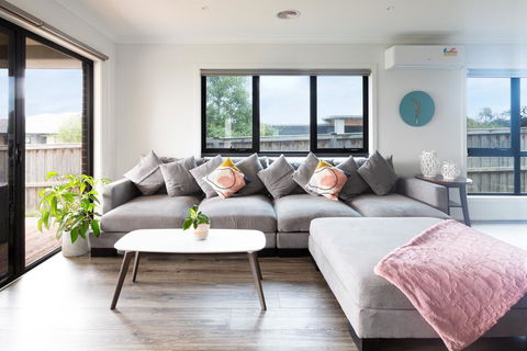 Luxury Escape In Ocean Grove - Holiday Adelaide 3