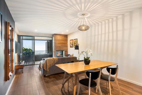 Luxury Hinterland Retreat - Family Suite With Hinterland And Ocean Views - Holiday Adelaide 3