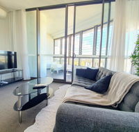 Luxury Level 2-bed 2-bath City View Apt in Olympic Park - Holiday Adelaide