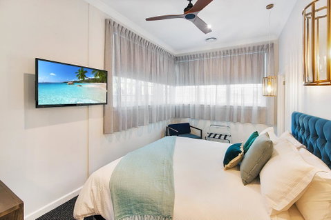 Luxury On The Esplanade - Holiday Adelaide 3