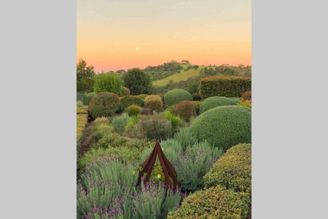 Luxury Storybook Manor Guest Suite - Holiday Adelaide 2