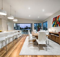 Luxury Tropical Haven - Pacific Avenue Sunshine Beach - Holiday Adelaide