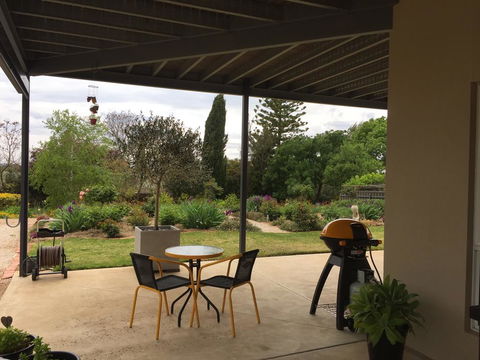 Lyreen's Apartment - Holiday Adelaide 3