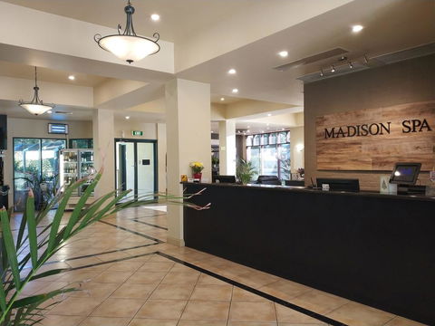 Madison Spa Motel - Adults Only - Holiday Adelaide 3