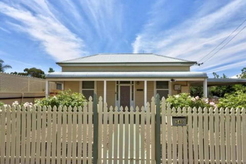 Maeville Cottage - Holiday Adelaide 0