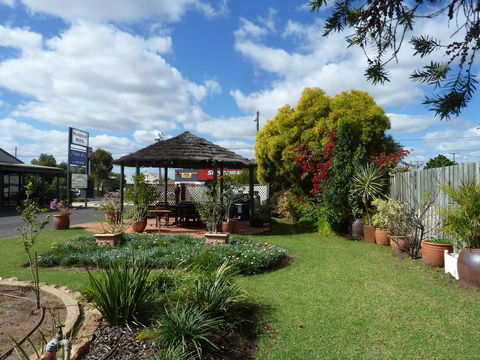 Mandalay Motel - Holiday Adelaide 1