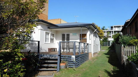 Mandy's Cottage South West Rocks (Pet Friendly) - Holiday Adelaide 1