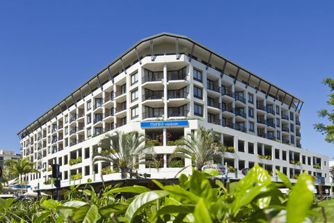 Mantra Esplanade - Holiday Adelaide 1