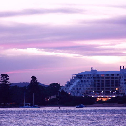 Mantra Ettalong Beach - Holiday Adelaide 3