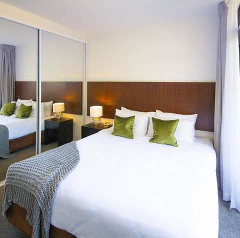 Mantra Wollongong - Holiday Adelaide 1