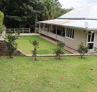 Mapleton Falls Farm House - Holiday Adelaide