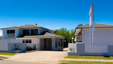 Marco Polo Taree - Holiday Adelaide 0