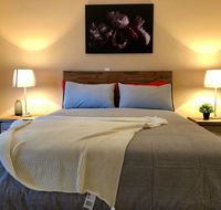 Massive Home 7 mins to City - Holiday Adelaide