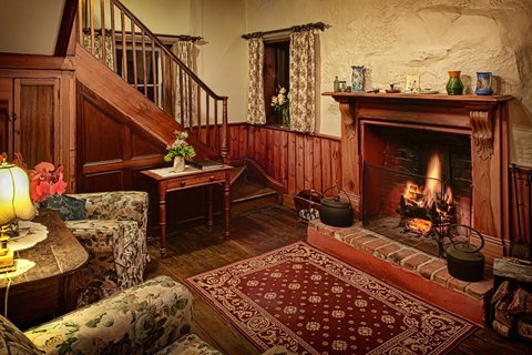 McCauley's Cottage - Holiday Adelaide 1