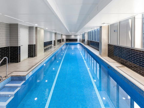 Meriton Suites Chatswood - Holiday Adelaide 2