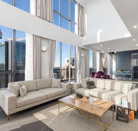 Meriton Suites Pitt Street - Holiday Adelaide