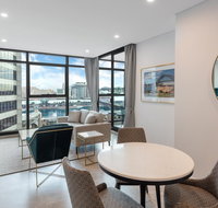 Meriton Suites Sussex Street - Holiday Adelaide