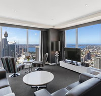 Meriton Suites World Tower - Holiday Adelaide