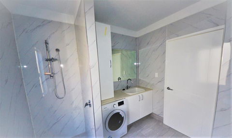 MERRIFIELD Foothill Suites - RELAXING LIFETYLE CHOICE - Holiday Adelaide 1
