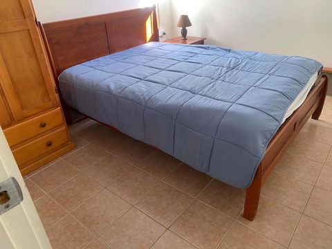 Mick's Apartment - Seal Rocks Beachfront - Holiday Adelaide 3