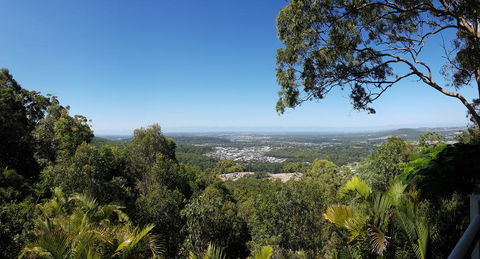 Million Dollar Views To Gold Coast - Holiday Adelaide 0