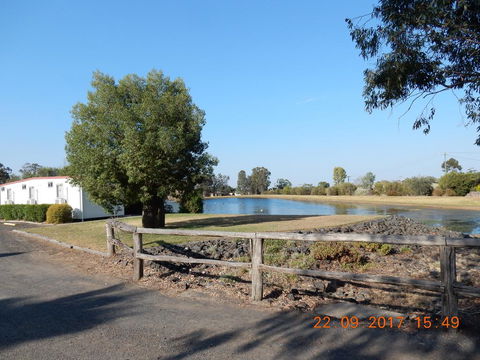 Millmerran Village Caravanpark - Holiday Adelaide 0