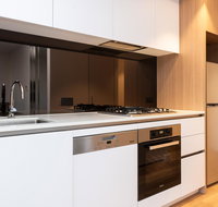 Modern Apartment in Darling Harbour - Holiday Adelaide
