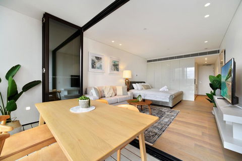 Modern Luxury Apartment In The Heart Of Sydney CBD - Holiday Adelaide 3