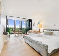 Modern Luxury Apartment in the Heart of Sydney CBD - Holiday Adelaide